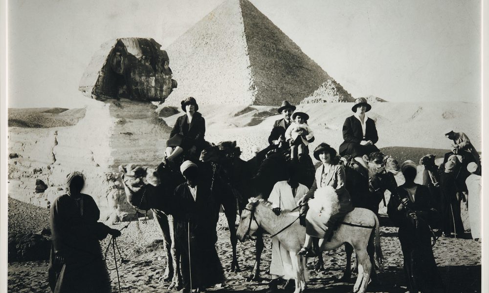 ©Akram Zaatari – The Construction of Class